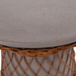ΒΟΗΘΗΤΙΚΟ ΤΡΑΠΕΖΙ ΣΤΡΟΓΓΥΛΟ DELIA FB918167.03 FIBER CEMENT ΓΚΡΙ & RATTAN Φ40x45Υεκ - Image 8